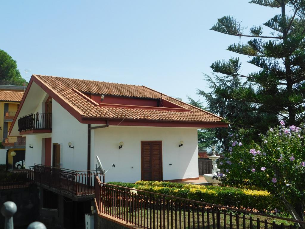 Casa Vacanze Volpe Dell'Etna Nicolosi Exterior photo